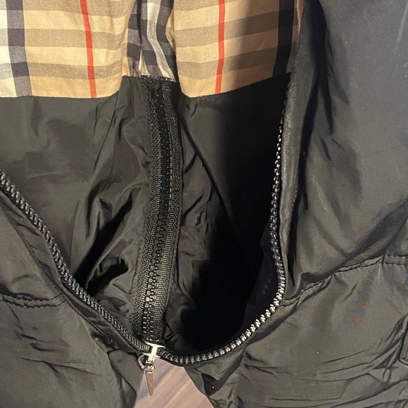 BURBERRY Toddler Snow Suit 18M In Black/NovaCheck - Picture 7 of 13